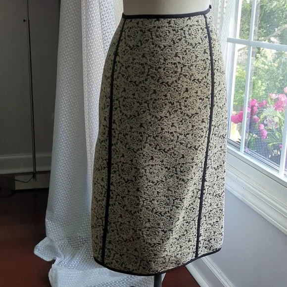 DONCASTER VELVETY BROCADE SKIRT SET SIZE 16